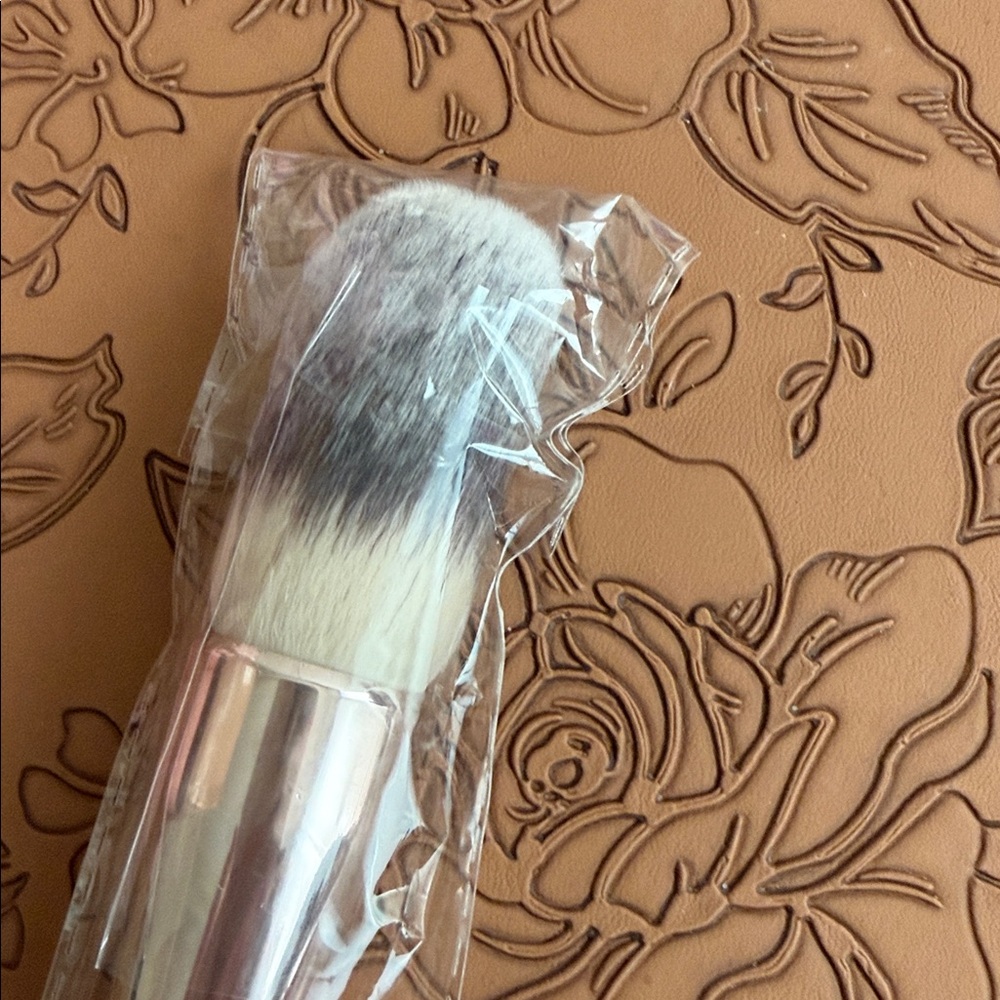 Doll 10 airbrush powder Brush 🆕 - Picture 3 of 3